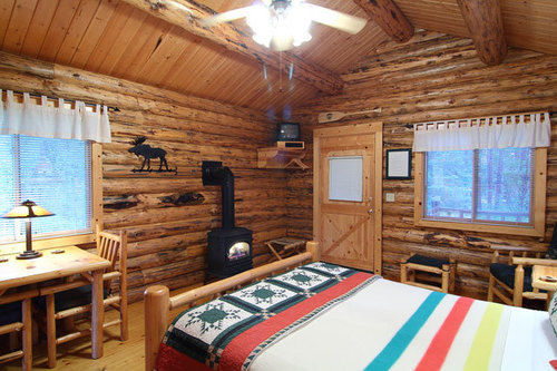 Silverwolf Log Chalets Coram Eksteriør billede