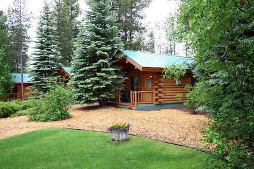 Silverwolf Log Chalets Coram Eksteriør billede